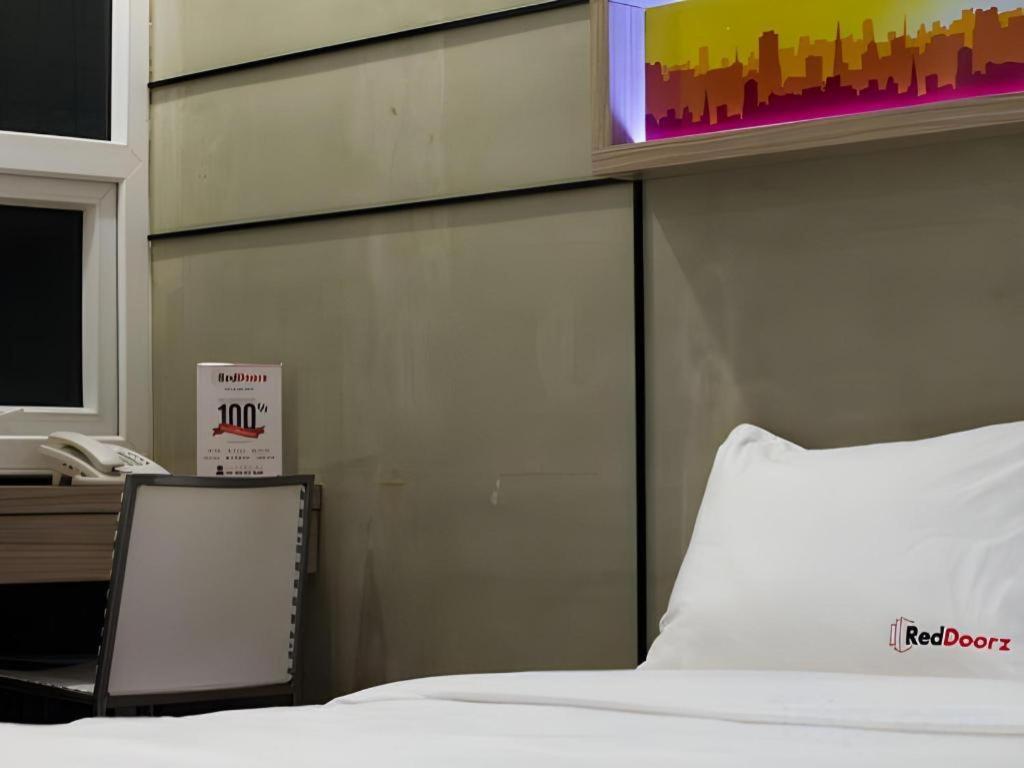 คาซ่า ลีฟวิง เซเตียบูดี จาการ์ตา Hotel ภายนอก รูปภาพ